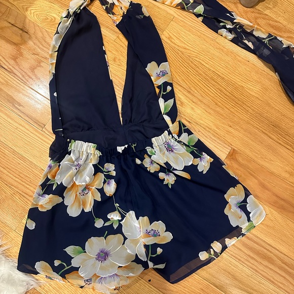 Floral romper - Picture 4 of 4